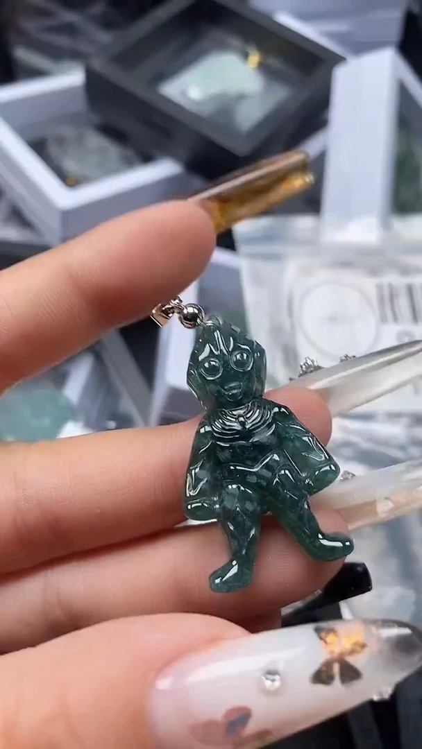 吊坠(不含链)未镶嵌翡翠8136