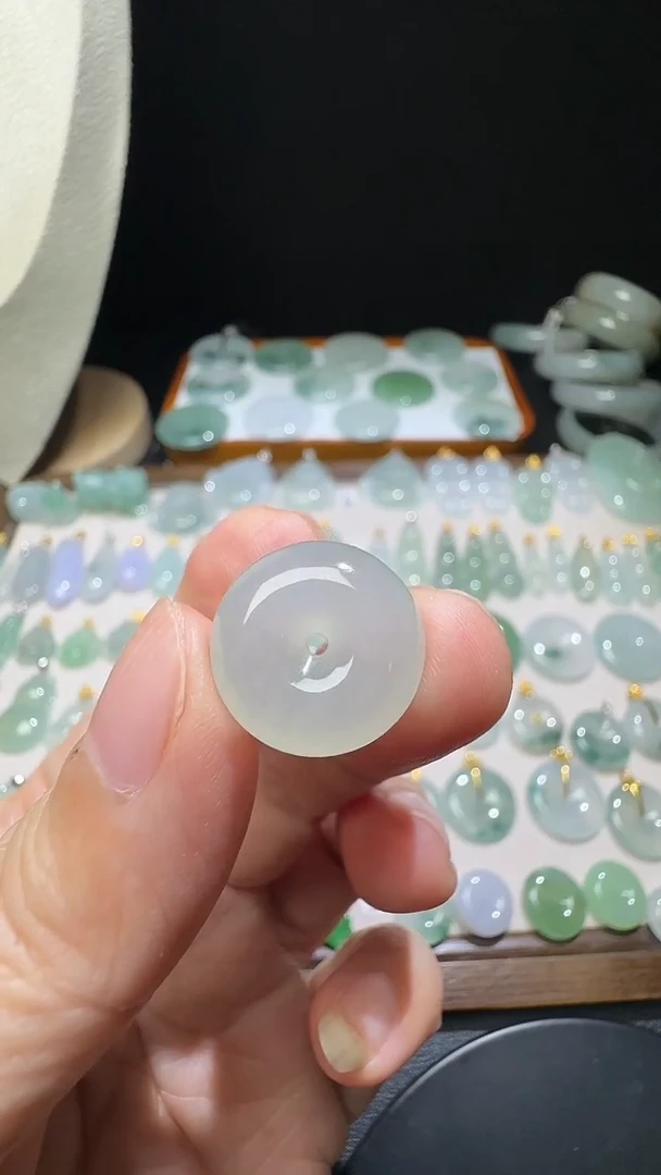 吊坠(不含链)未镶嵌翡翠平安扣尺寸16*5.7mm