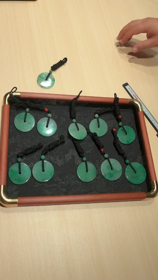 吊坠(不含链)未镶嵌石英质玉（非洲翠）平安扣 （多样性发货其一）