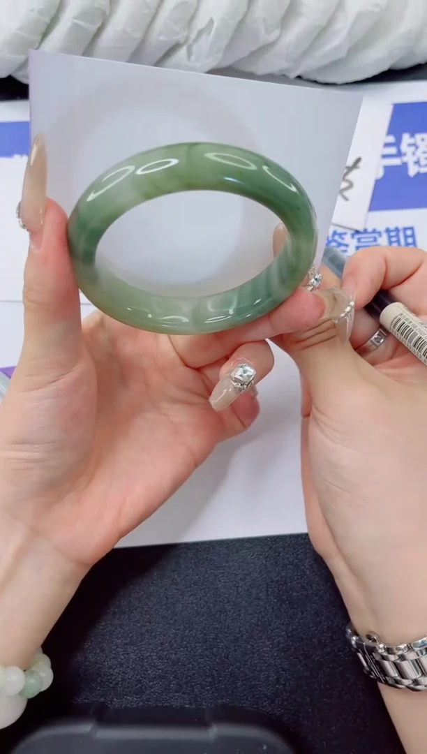 石英质玉手镯合金125-54