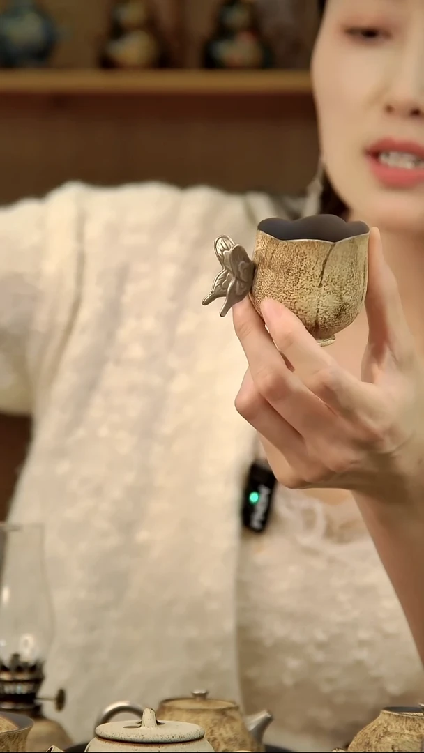 言野手作 粉引仿古蝴蝶银杯
