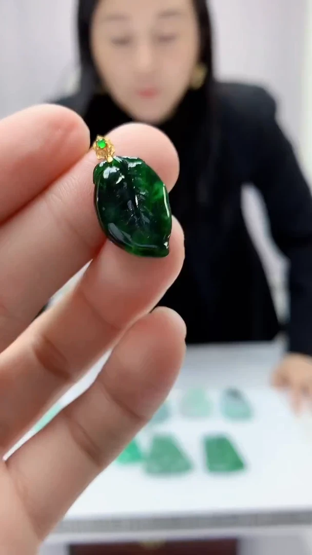 【闪购商品】定制翡翠18K金镶嵌4852bb-毛货挂件49