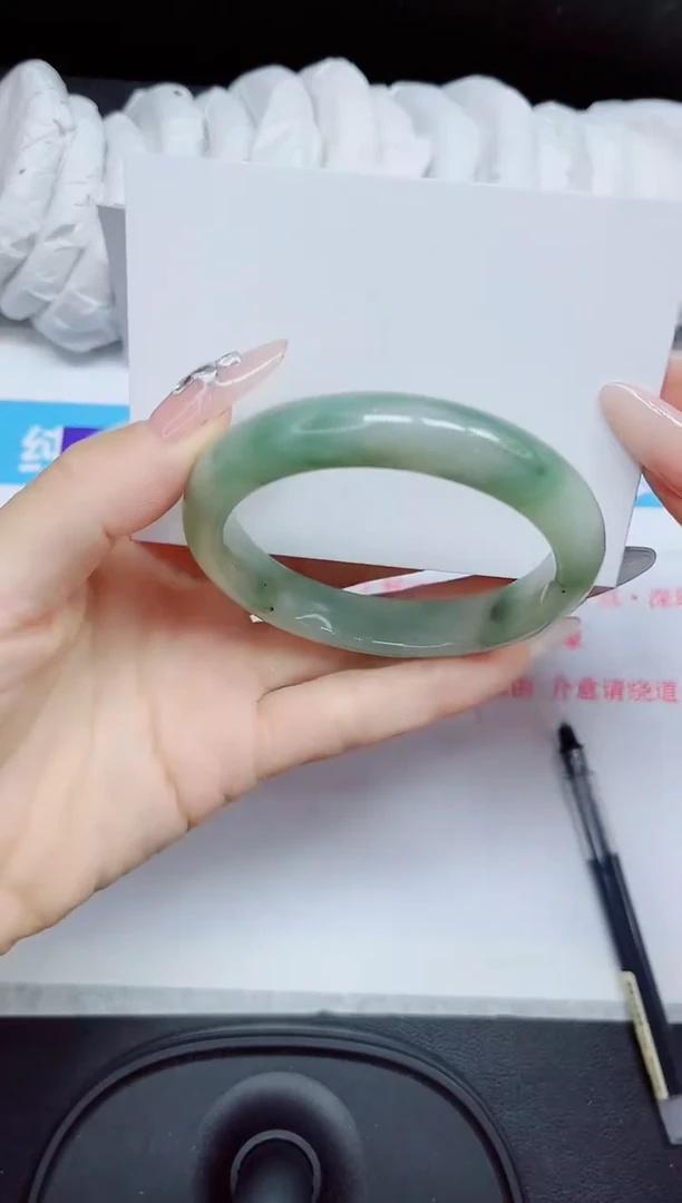石英质玉手镯未镶嵌311