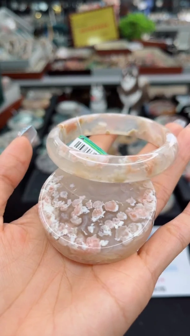 【闪购商品】石英质玉手镯未镶嵌56圈口（赠品镯心）S907459