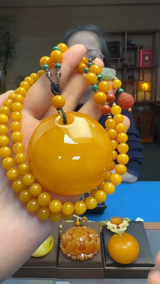 琥珀吊坠(赠链)未镶嵌天然保真蜜蜡公主扣套装