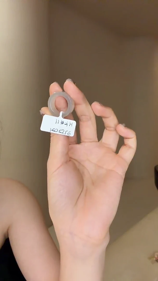 未镶嵌戒指和田玉11码飘紫