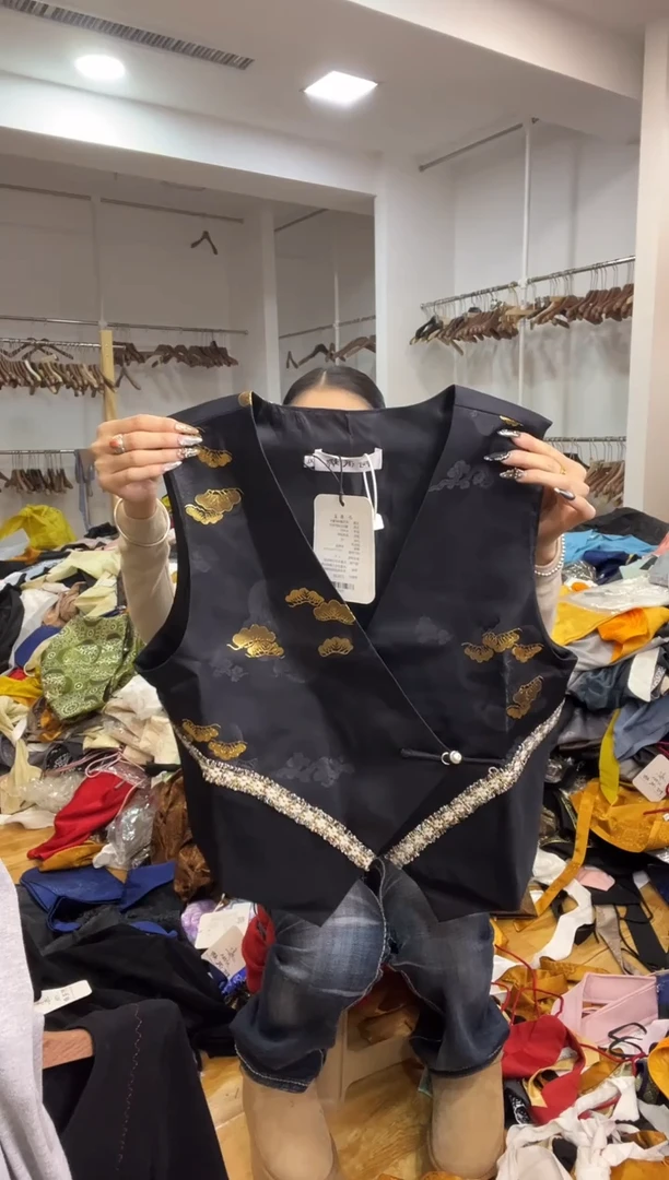 XL码      120-130斤  马甲