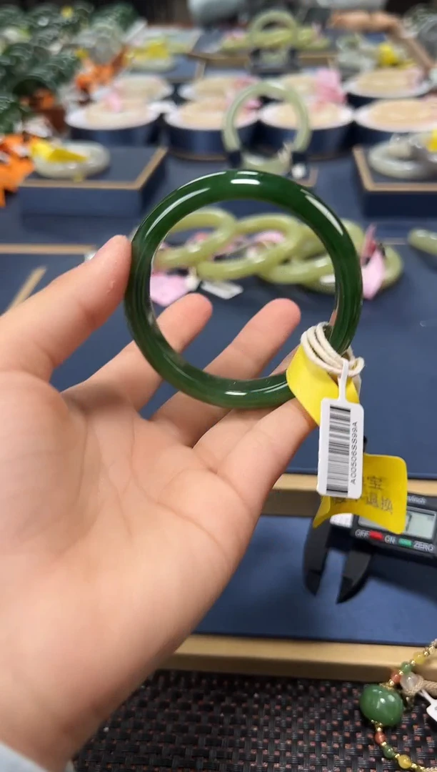 和田玉手镯未镶嵌A0050-52