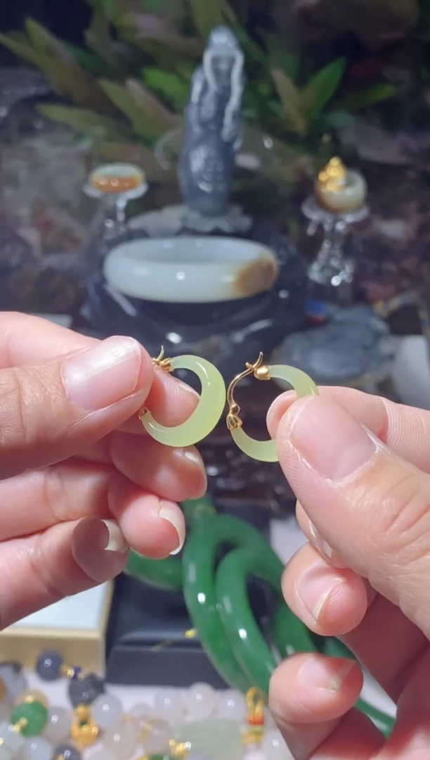 未镶嵌和田玉耳饰多样性发一件