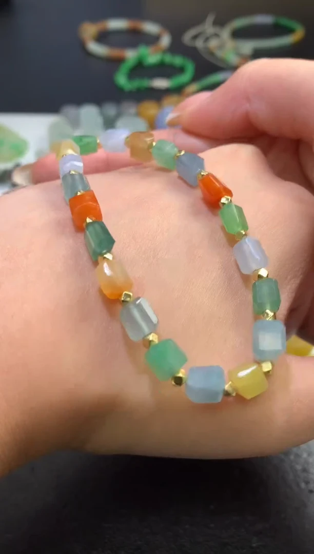 颈饰未镶嵌翡翠三*净货