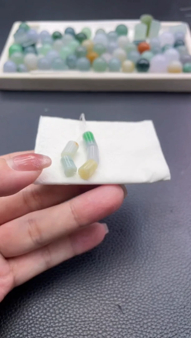 【闪购商品】定制翡翠未镶嵌珠子