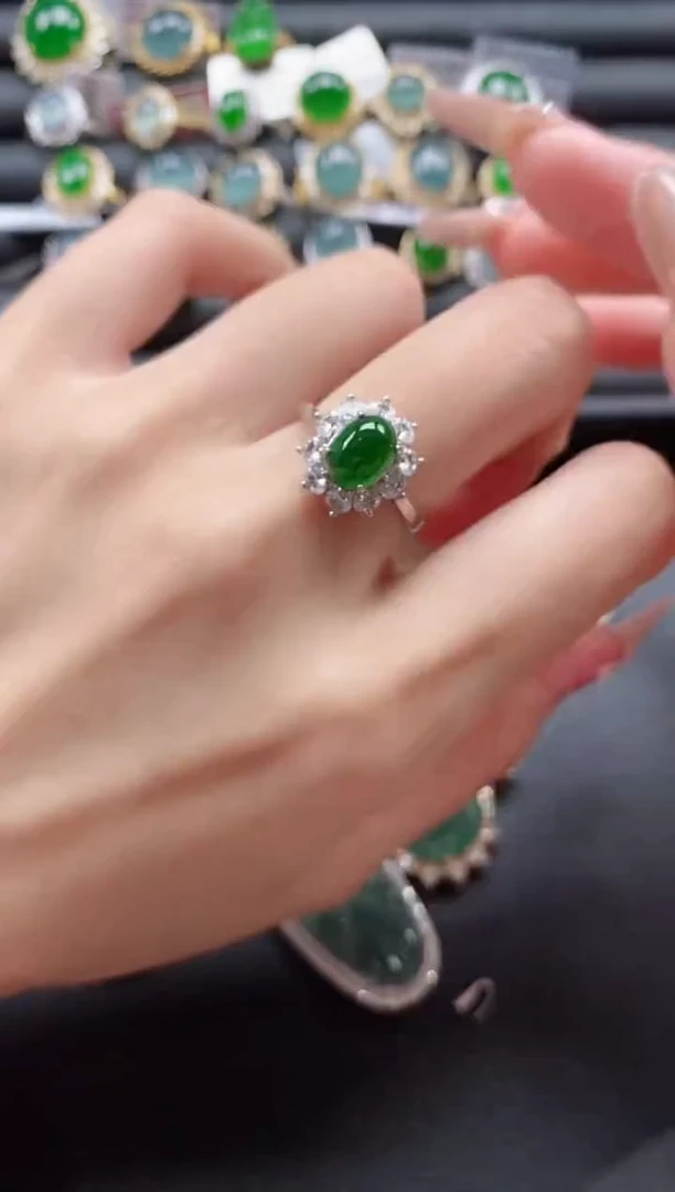 【闪购商品】翡翠戒指银S925镶嵌511511