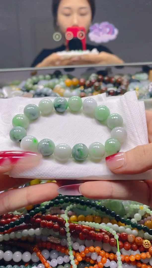 颈饰未镶嵌翡翠13MM/R/翡翠A货，一件也是批发价