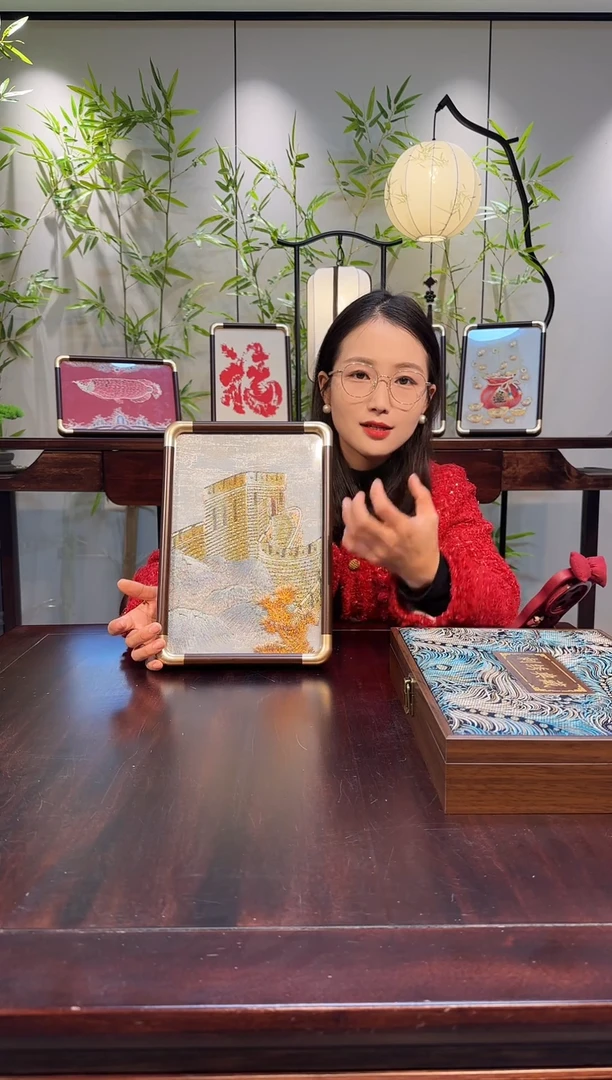 布刺绣摆台，高端刺绣艺术藏品！