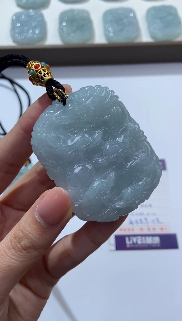 颈饰未镶嵌翡翠374480/翡翠龙牌   多样性一件发