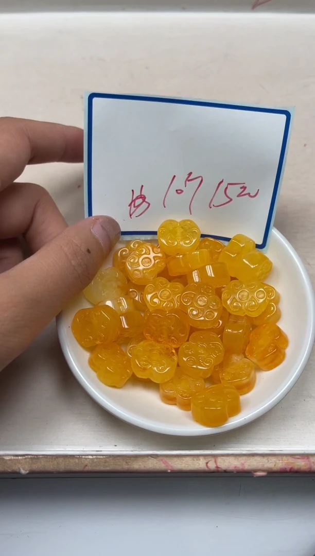 未镶嵌蜜蜡裸石M513 蜜蜡 如意锁10个15元