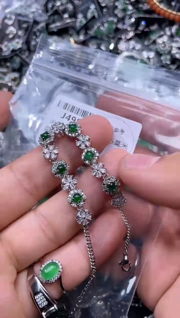 【闪购商品】翡翠颈饰未镶嵌J498手链