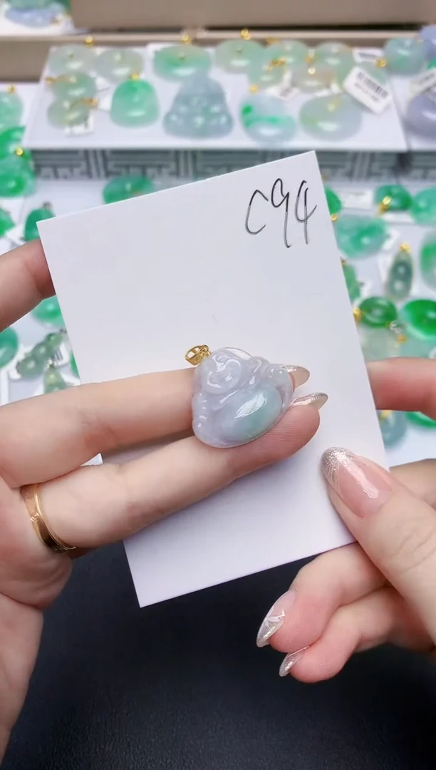 翡翠未镶嵌颈饰天然缅甸A货翡翠