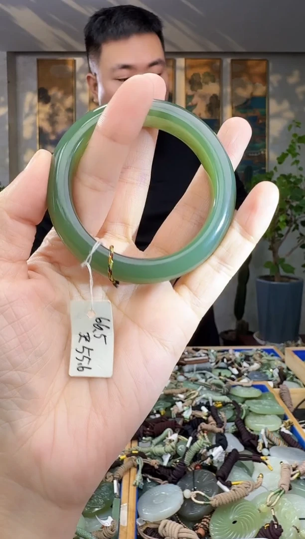 未镶嵌和田玉挂件拍一发一