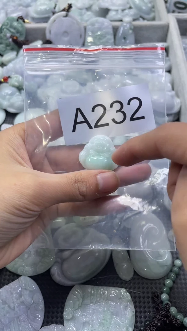 颈饰未镶嵌翡翠A232