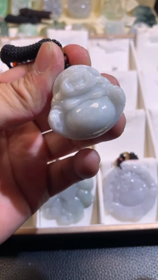 【闪购商品】翡翠颈饰未镶嵌02/24/372