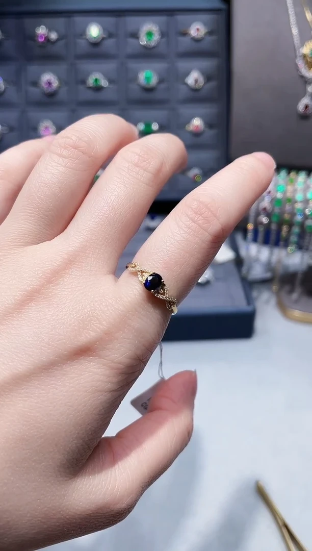 【闪购商品】蓝宝石戒指18K金镶嵌0.50克拉