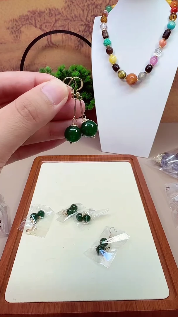 颈饰14K金镶嵌翡翠E199