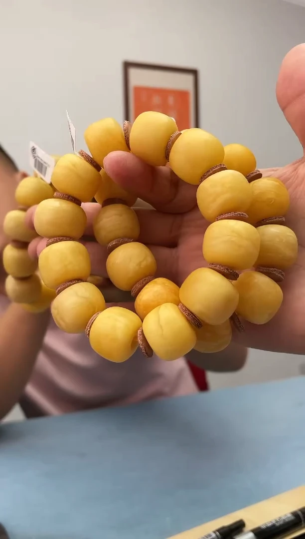 未镶嵌蜜蜡珠宝奇石假一罚十，多样性发一件永久原价包退