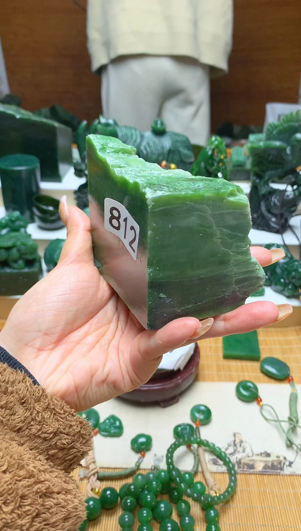 未镶嵌和田玉珠宝半成品1