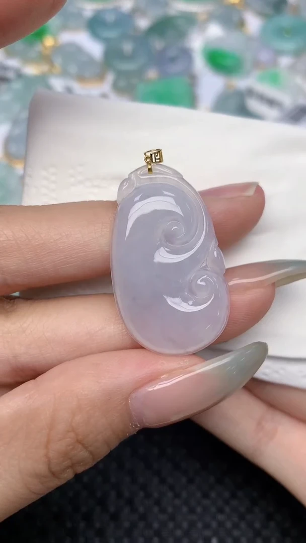 翡翠18K金镶嵌颈饰天然缅甸翡翠a货