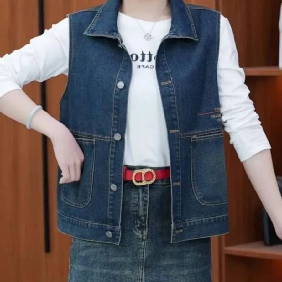 牛仔马甲女春秋新款时尚刺绣外穿修身显瘦水洗短款无袖坎肩马夹潮