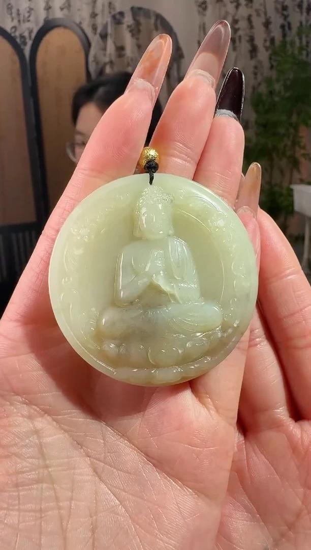 颈饰未镶嵌和田玉大日如来
