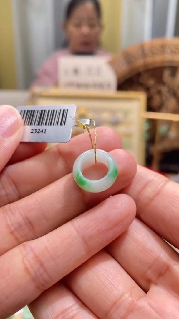 颈饰未镶嵌翡翠路路通