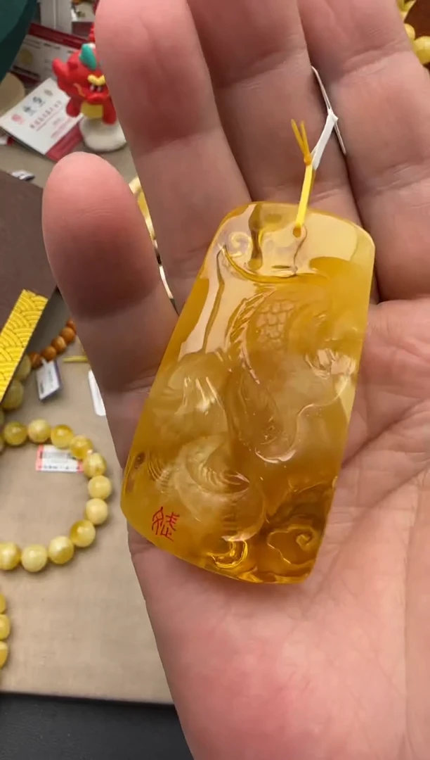 【闪购商品】琥珀吊坠(不含链)未镶嵌琥珀吊坠