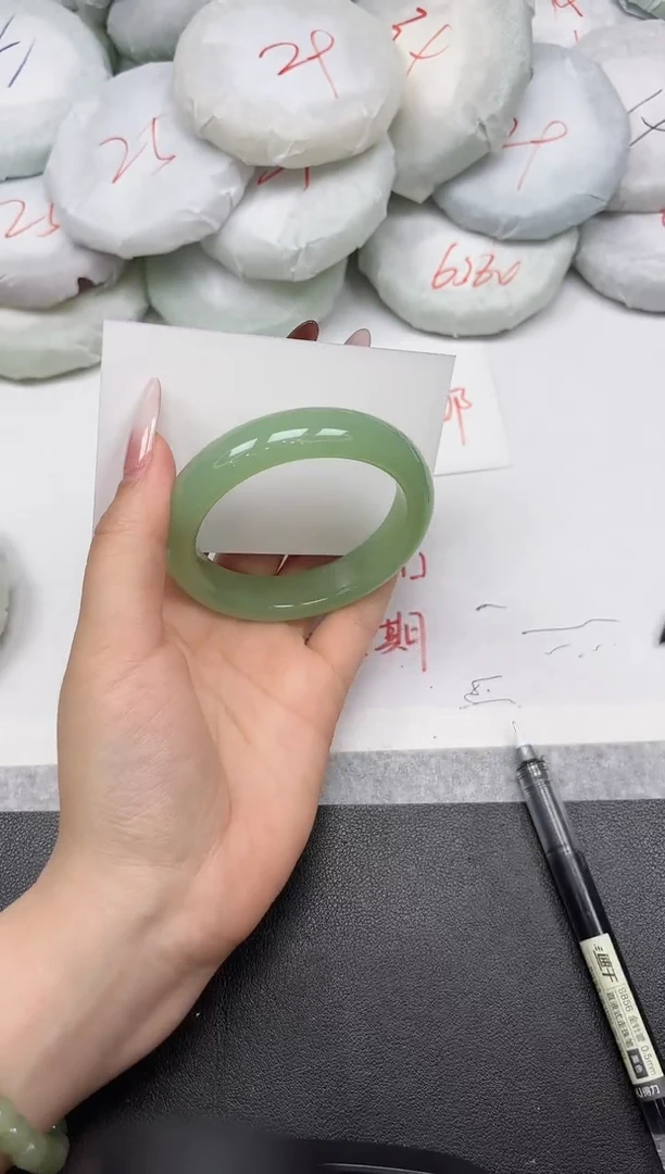 东凌女款手镯A279/55.9