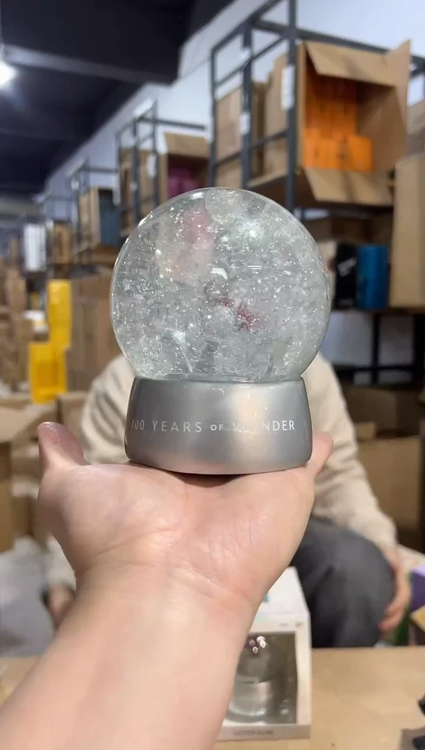 【闪购商品】杯原盒米奇100周年水晶球鼓泡北方勿拍