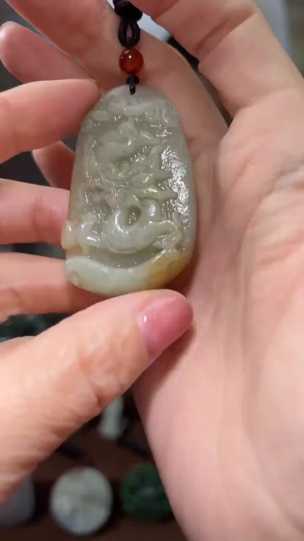 颈饰未镶嵌和田玉·
