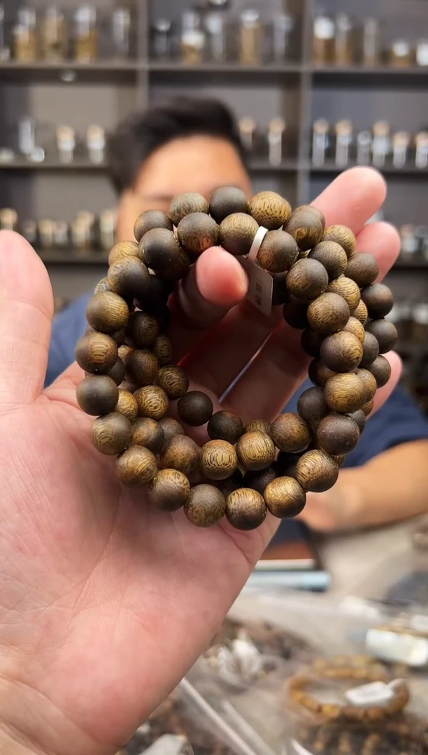 沉香手串53绿棋楠圆珠10mm/9克 多样性发其一