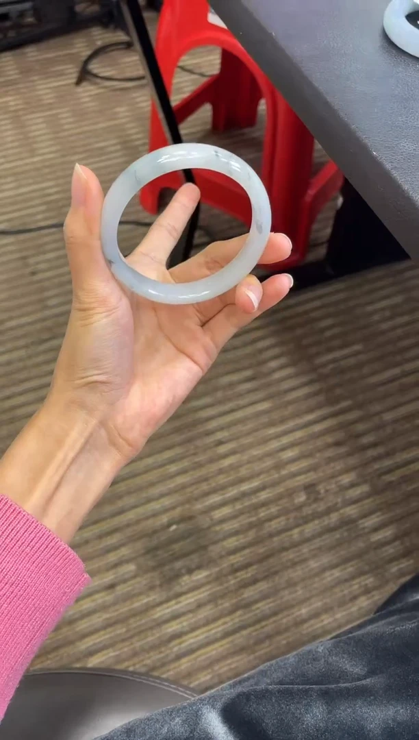 未镶嵌手镯定制翡翠我***呀手镯