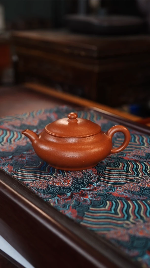 茶壶紫砂成**峰卧龙 红降坡