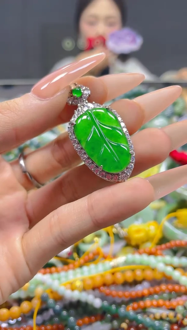 颈饰未镶嵌翡翠多样性择优发货