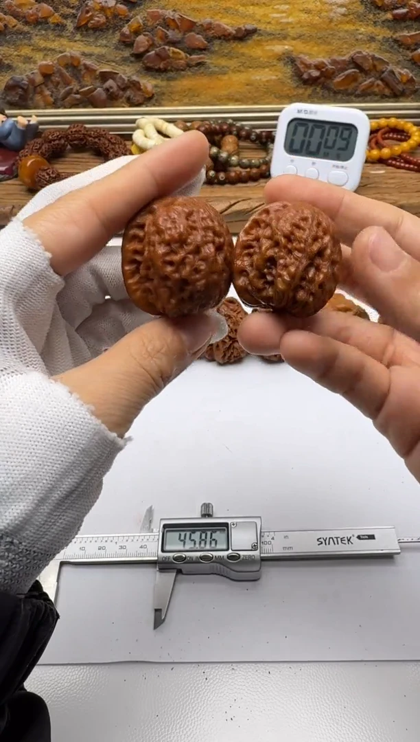 把件文玩核桃一对儿