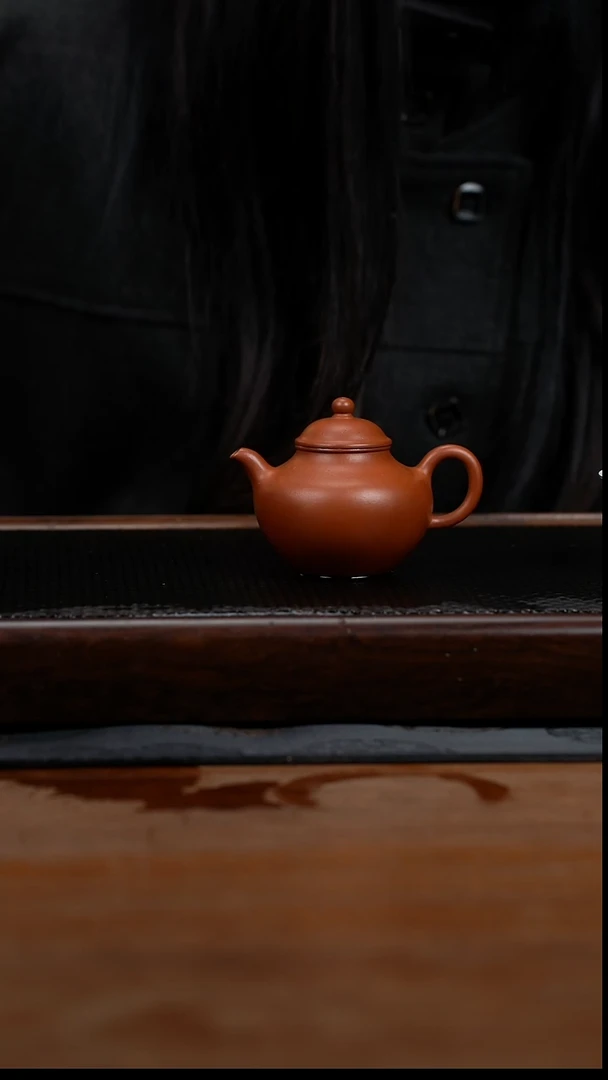 茶壶紫砂105cc黄龙山原矿朱泥秋水
