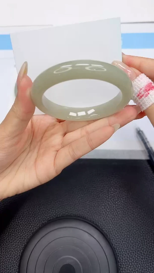 石英质玉手镯未镶嵌184-57