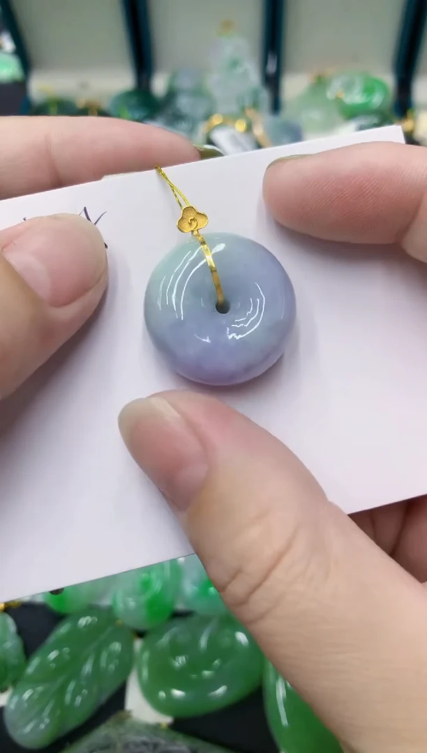 翡翠18K金镶嵌颈饰111111