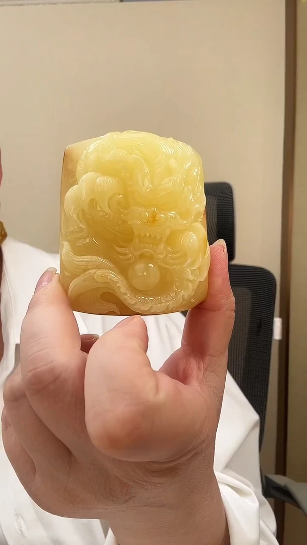 琥珀颈饰未镶嵌吊坠