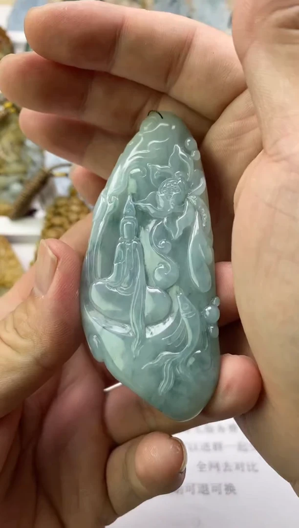 翡翠未镶嵌颈饰鑫***轩天然翡翠