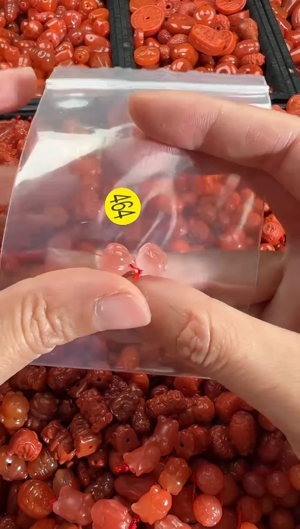 【闪购商品】南红玛瑙颈饰未镶嵌1