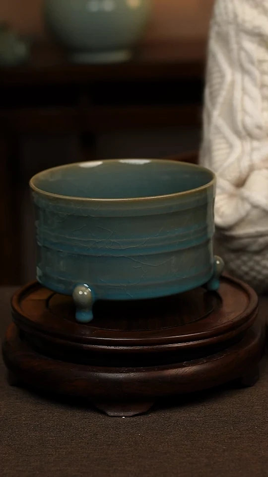 瓷片仿古天蓝釉全手工三足玹纹一级 不带礼盒