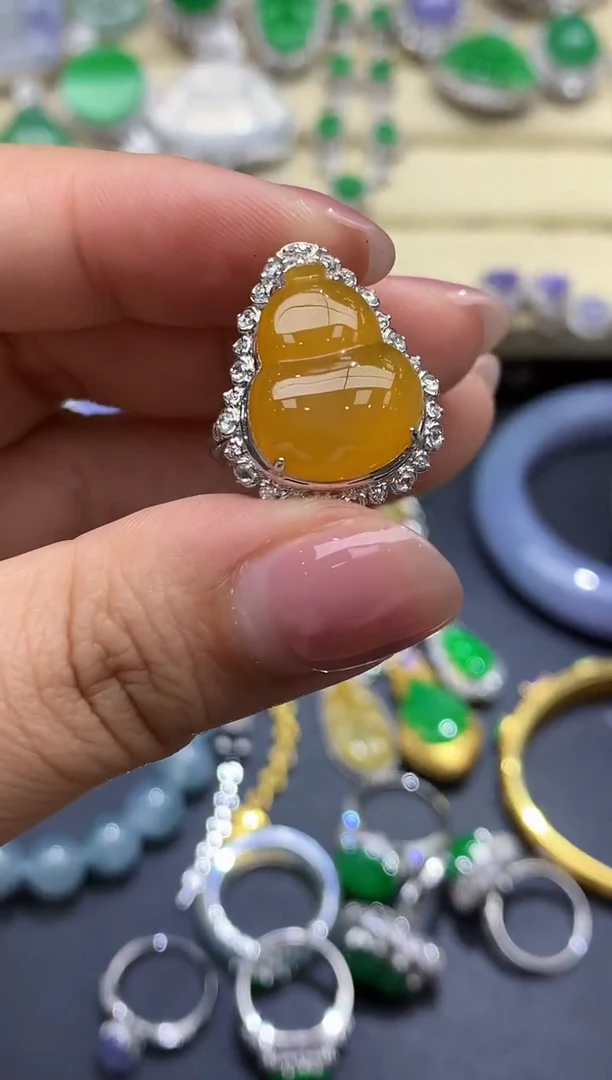 翡翠戒指18K金镶嵌619-春日珠宝